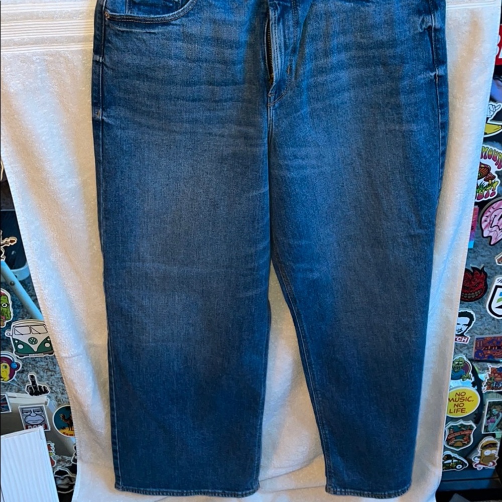 Wide leg jeans